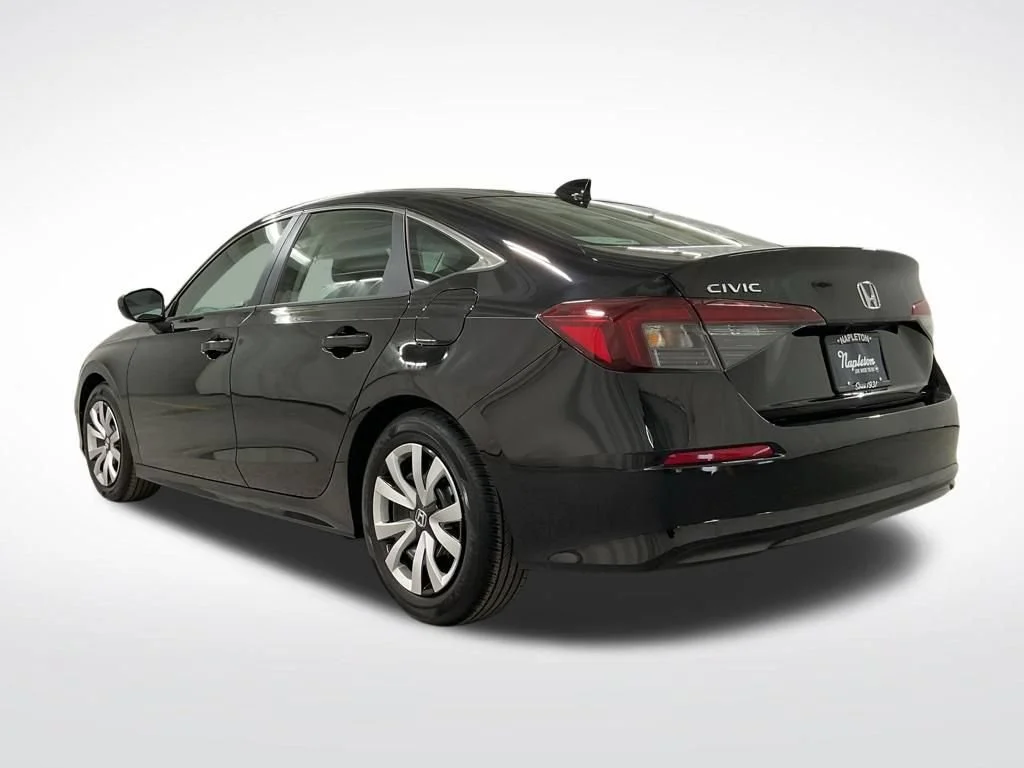 Certified Used 2026 Crystal Black Pearl Honda 2WD LX image 36