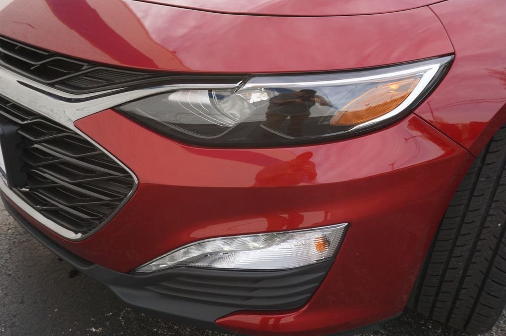 Used 2022 Red Chevrolet LT image 34