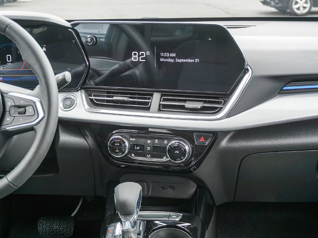 2026 Chevrolet Trax LT - Photo 15