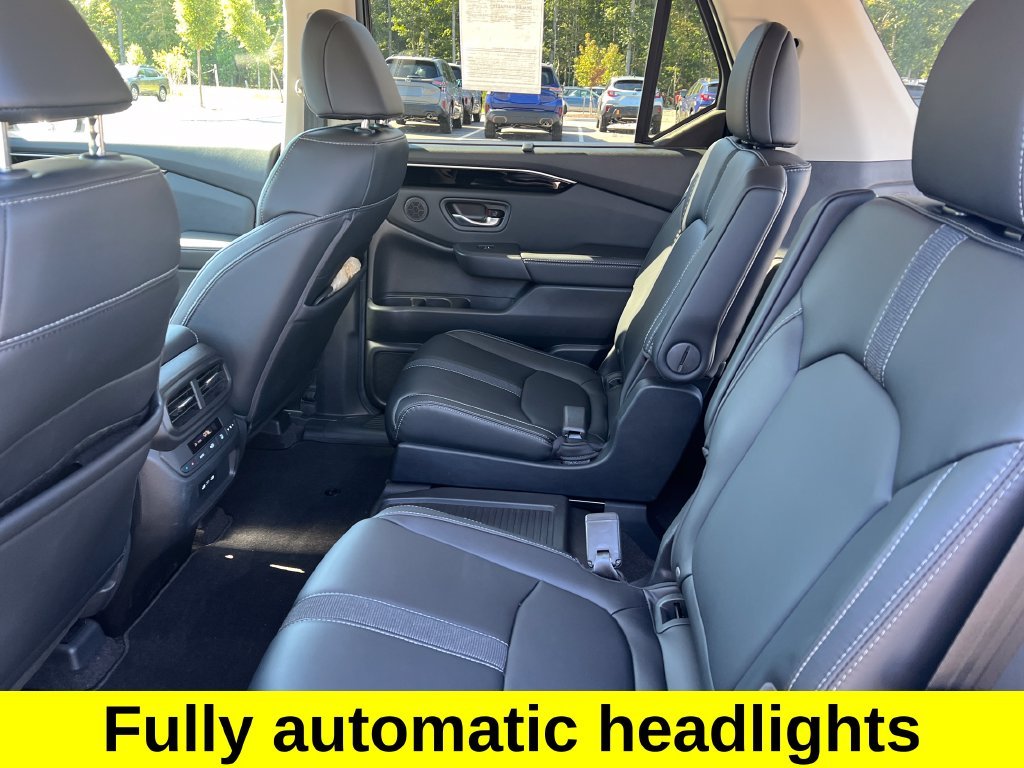 Used 2024  Honda EX-L image 21