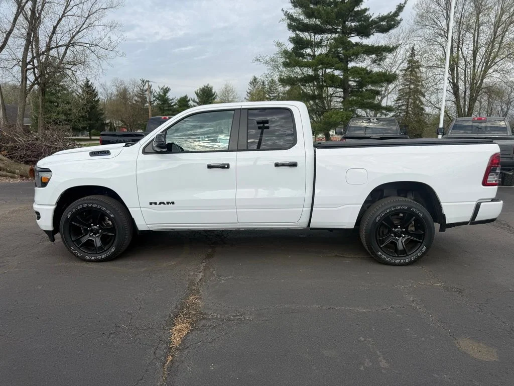 Used 2024 White Ram Big Horn/Lone Star image 9