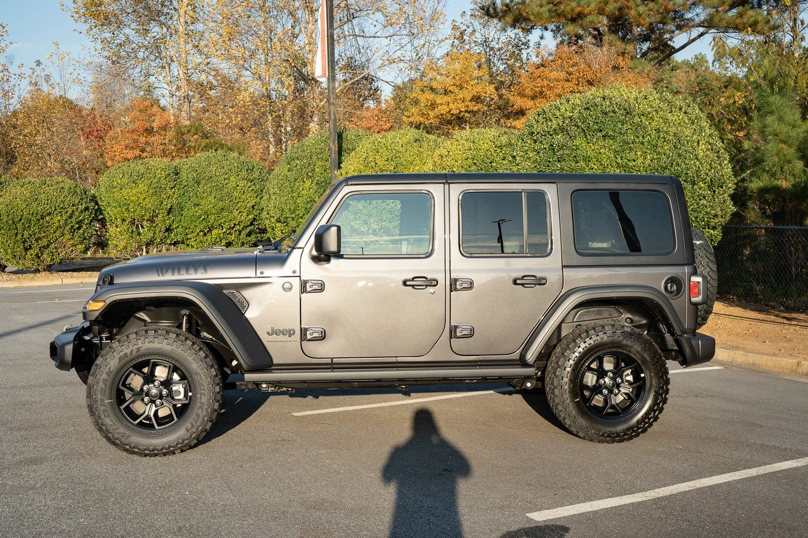New 2026 Granite Crystal Metallic Clear-Coat Exterior Paint Jeep Willys image 5