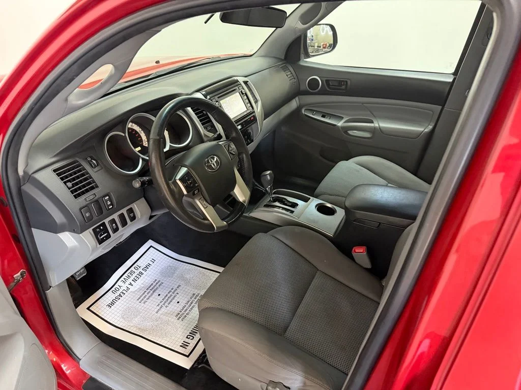 Used 2014 Barcelona Red Metallic Toyota Base image 15