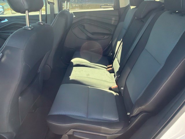 Used 2018 White Ford SE image 7