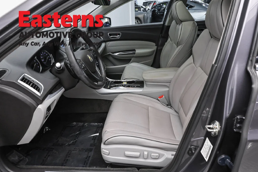 Used 2018 Gray Acura 3.5L V6 image 14
