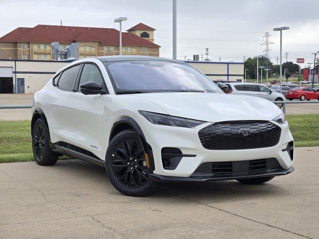 New 2026 Star White Metallic Tri-coat Ford Premium image 21