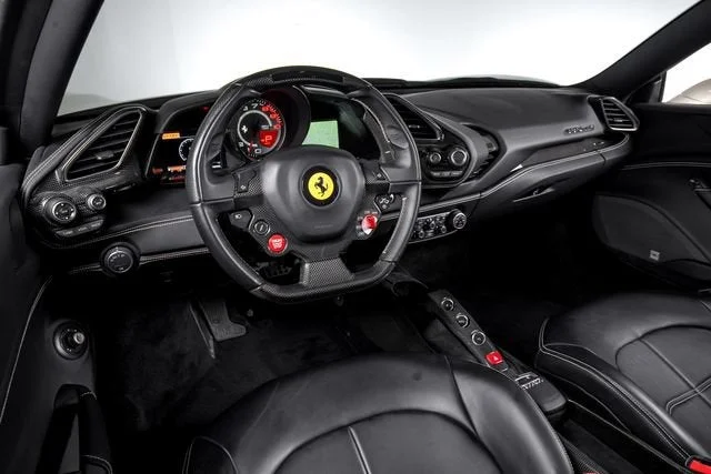 Used 2016 Bianco Avus Ferrari  image 5
