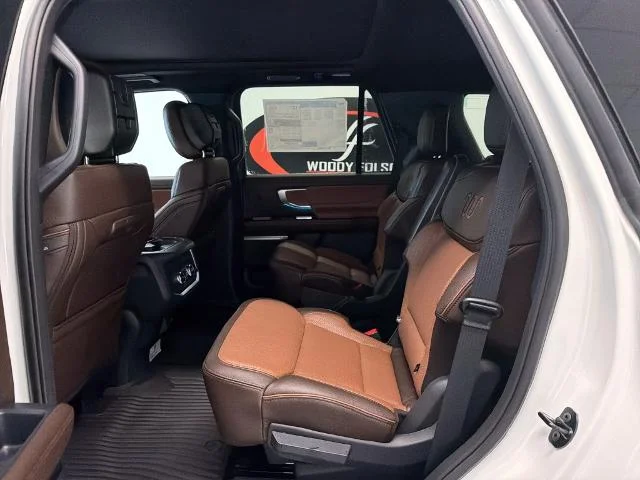 New 2027 Star White Metallic Tri-Coat Ford King Ranch® image 34
