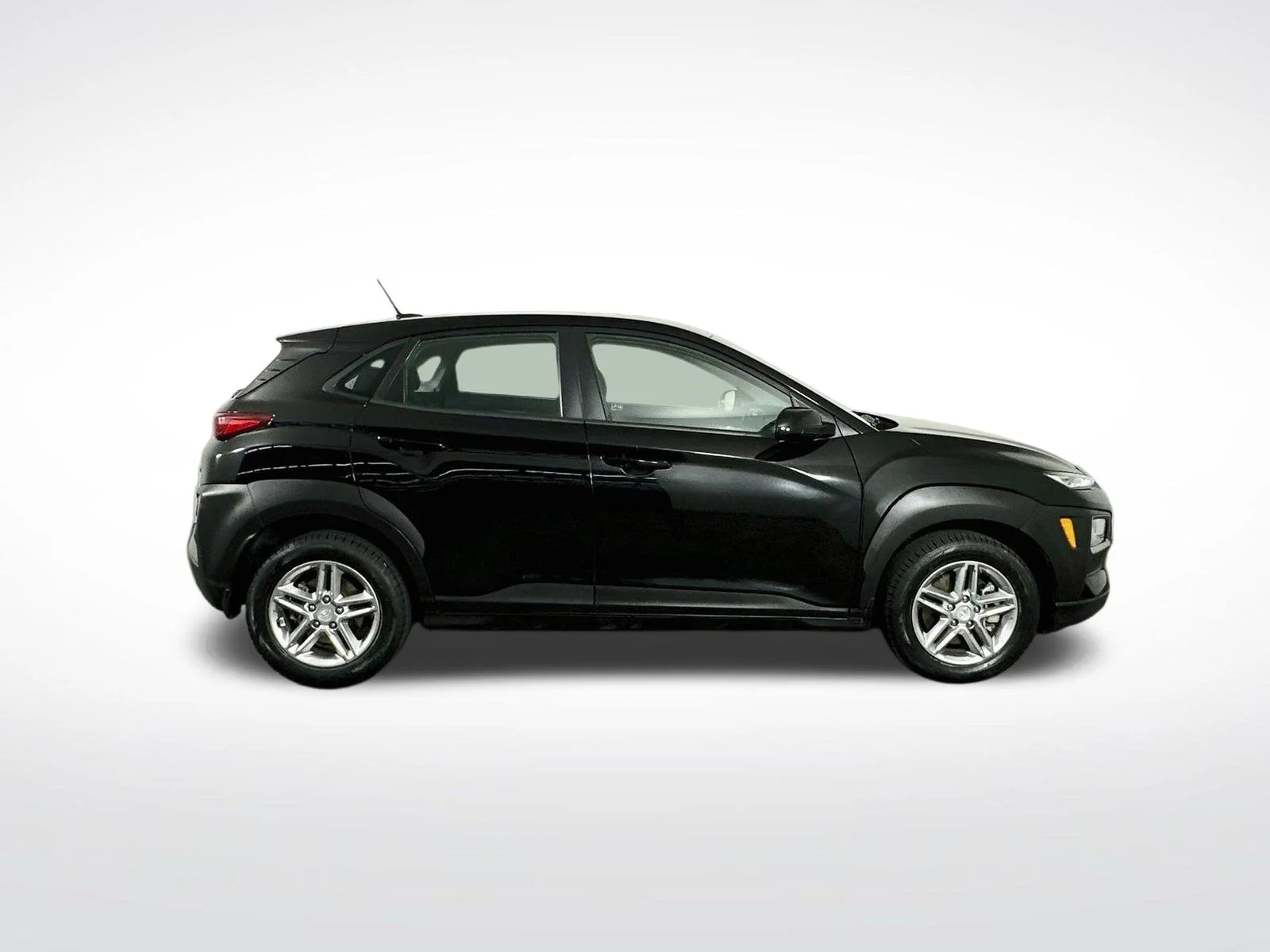 Used 2019 Ultra Black Pearl Hyundai SE image 9