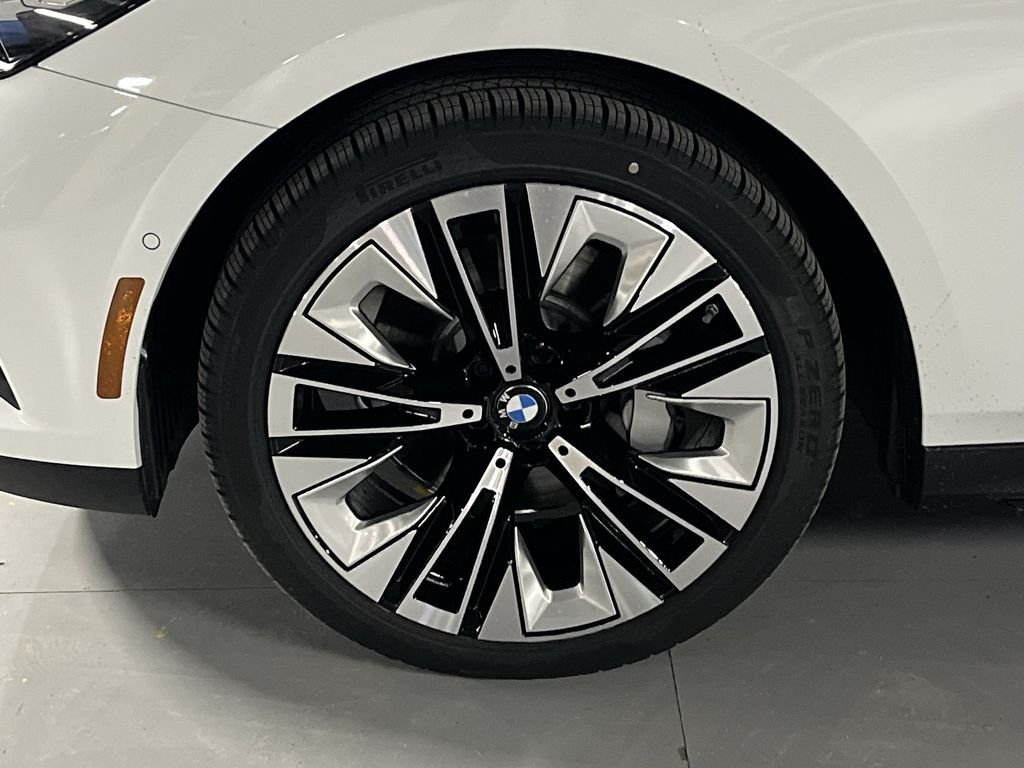 2026 BMW 5 Series 530i - Photo 10