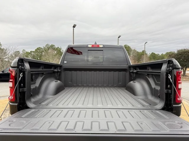 New 2026 Diamond Black Crystal Pearl-Coat Exterior Paint RAM Big Horn/Lone Star image 28