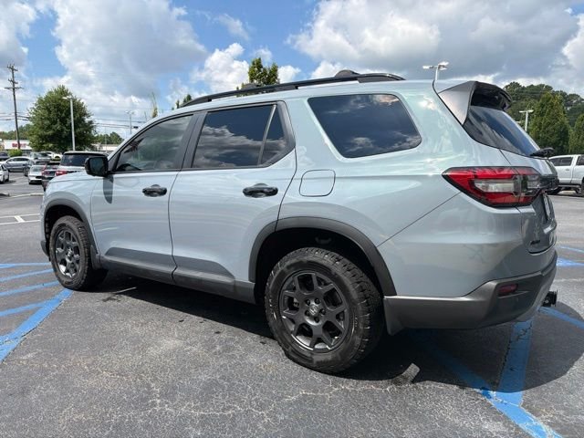 Certified Used 2025 Sonic Gray Pearl Honda TrailSport image 13