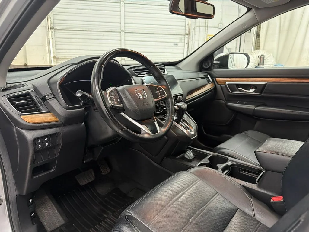 Used 2018 Silver Honda EX-L image 13
