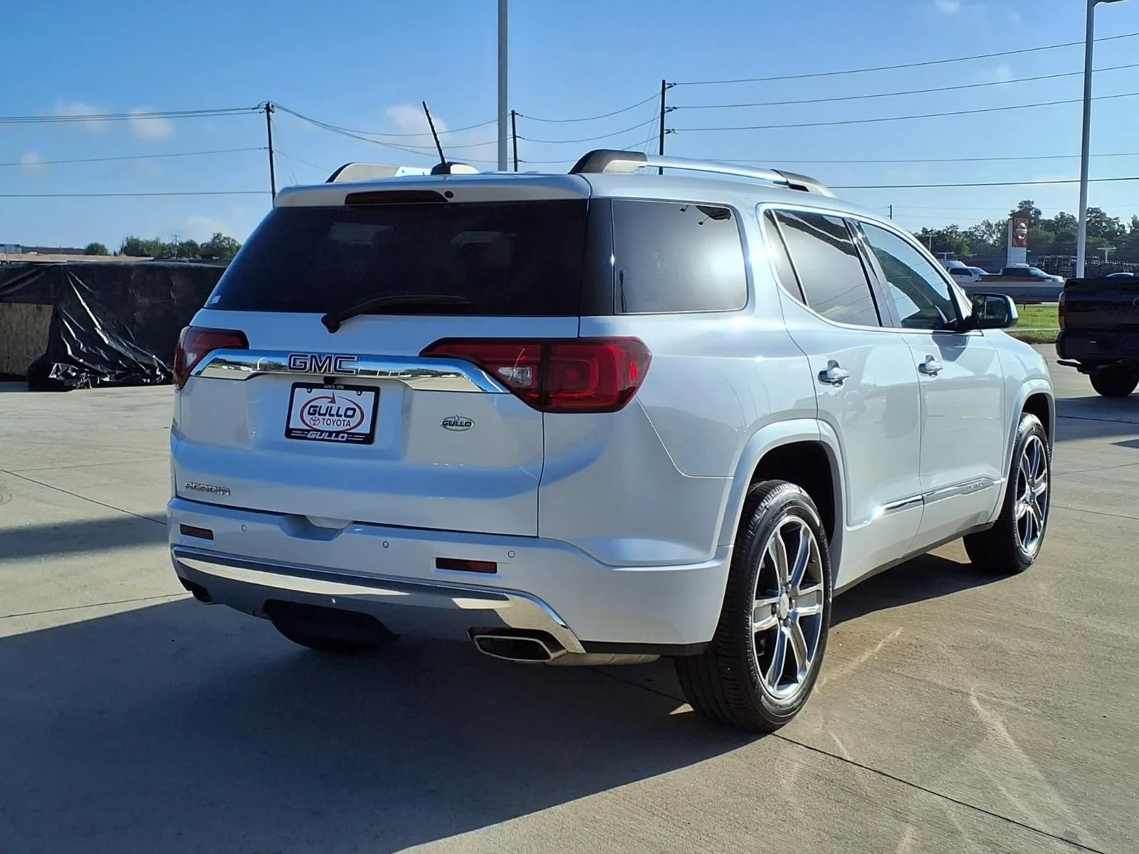 Used 2017 White GMC Denali image 6