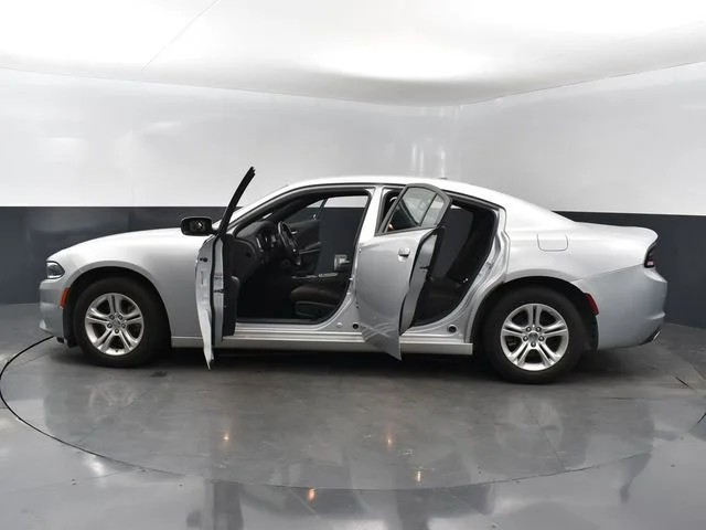 2022 Dodge Charger SXT - Photo 12