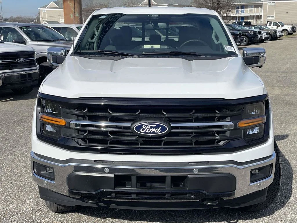 New 2026 White Ford XLT image 8