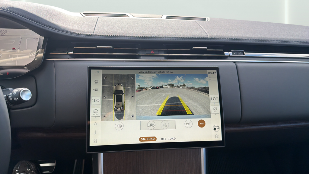 New 2026 Fuji White Land Rover SE image 22