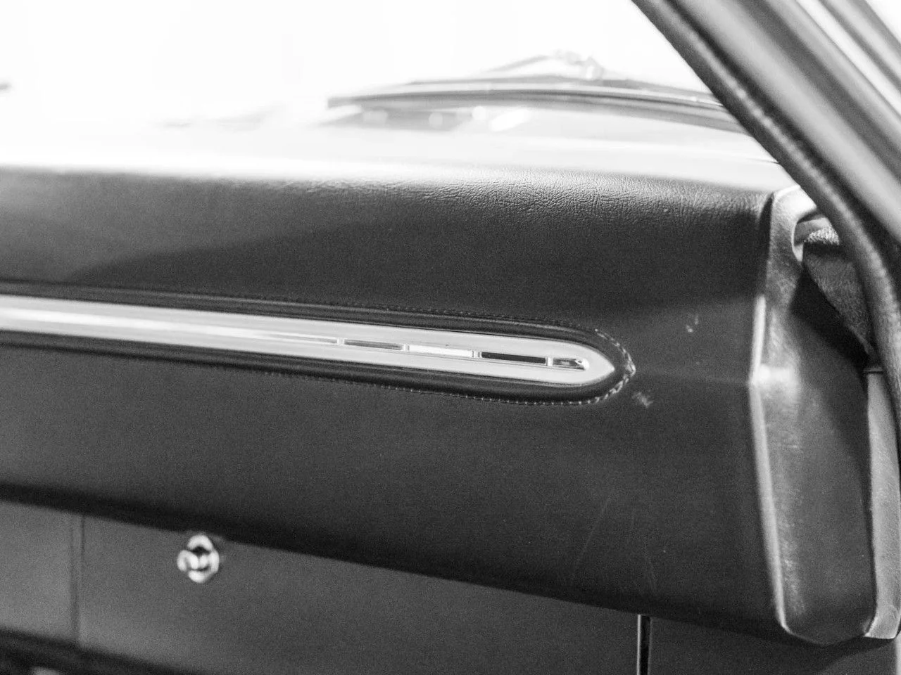 Used 1969 Red Ford 2 Door Sports Roof image 44