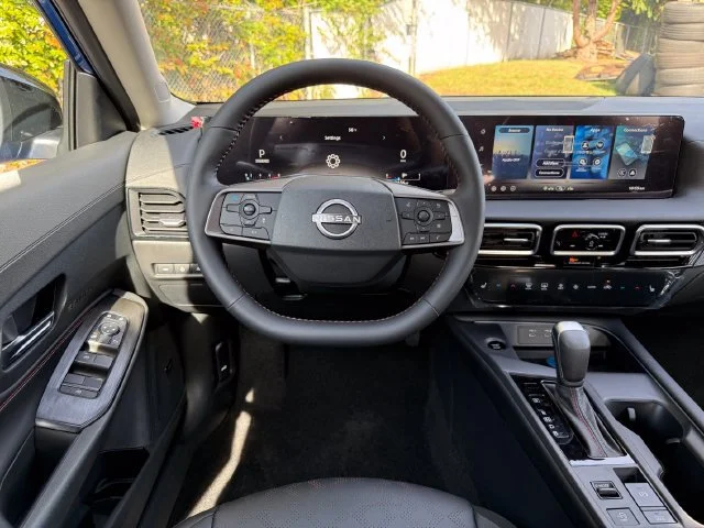 New 2027 Bluestone Pearl/Super Black Nissan SR image 17