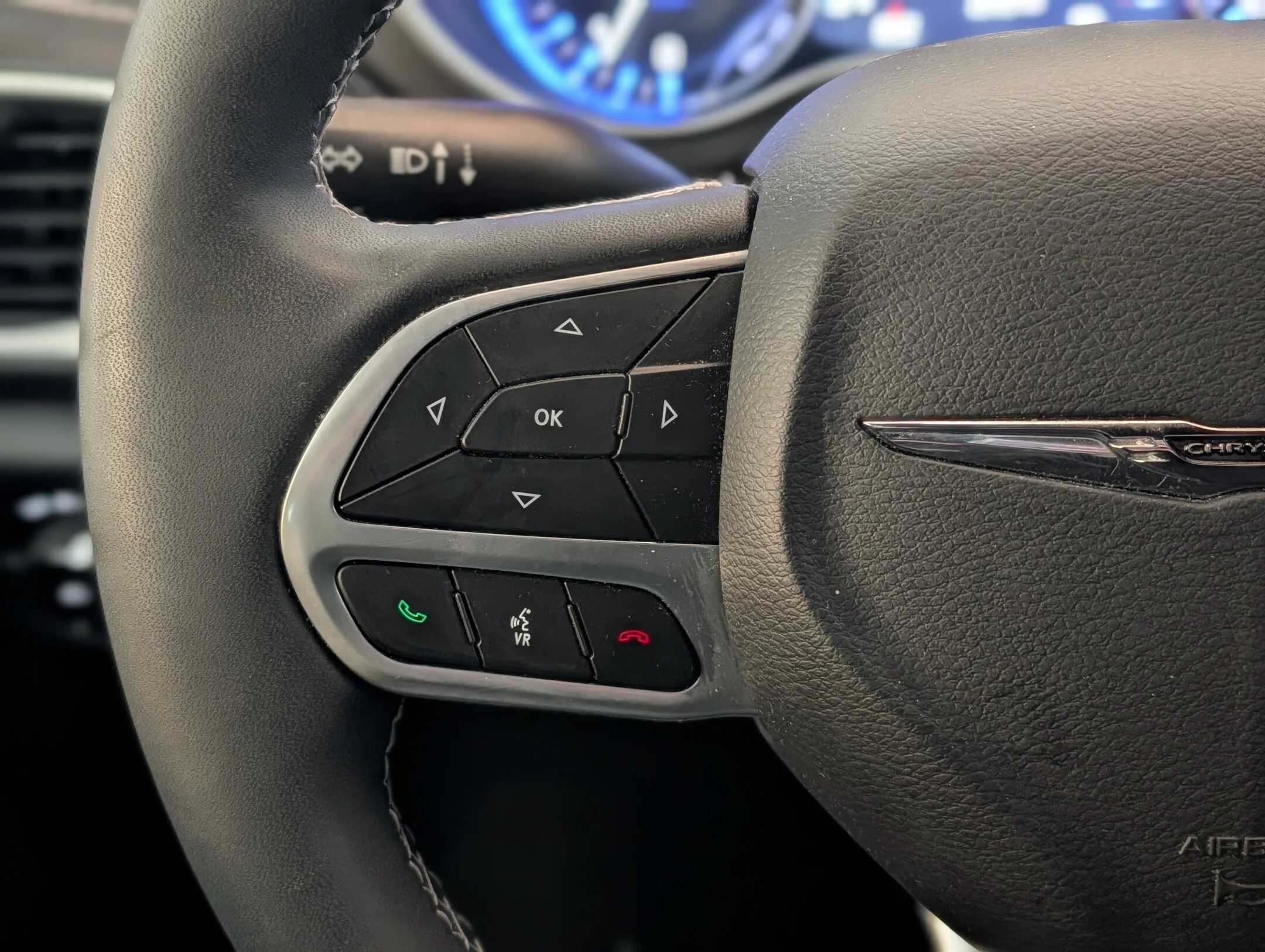 Certified Used 2025 Black Chrysler Select - Safety Sphere- 360 Camera - Caprice - Select FWD image 17