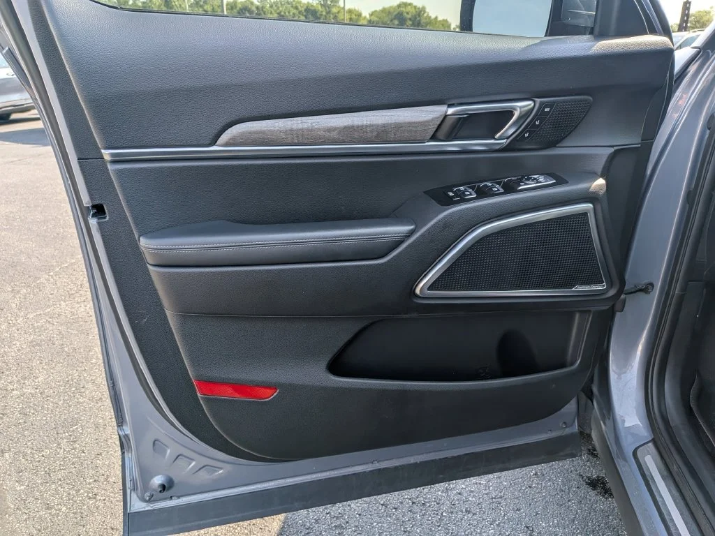 Certified Used 2022  Kia SX image 13