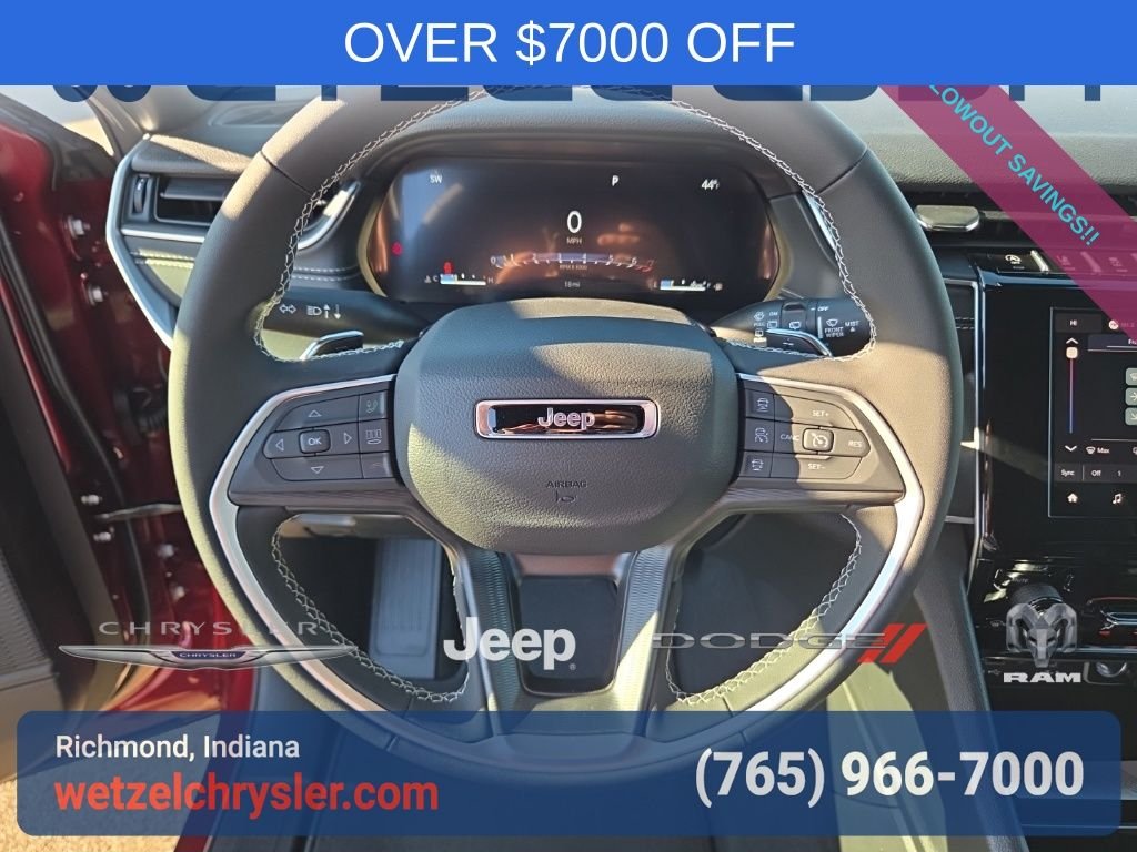 New 2025 Velvet Red Pearl-Coat Exterior Paint Jeep Laredo image 18