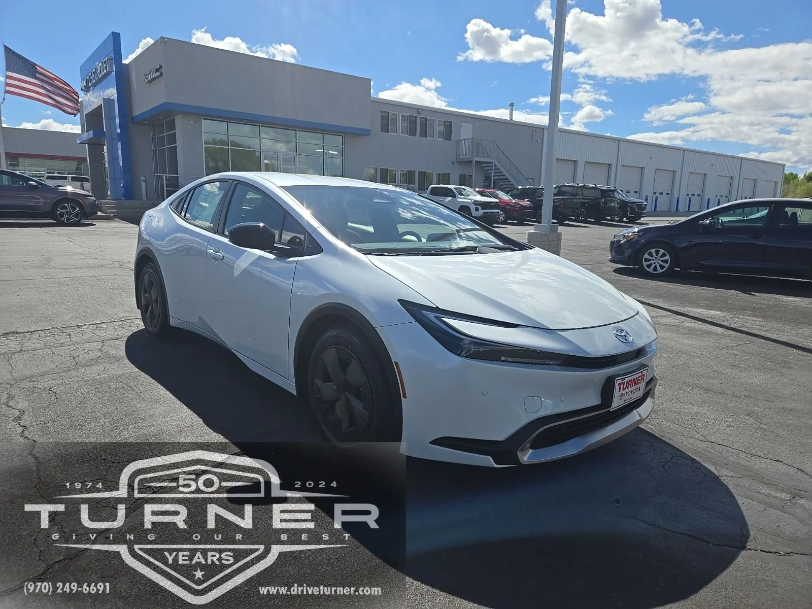 New 2025 Wind Chill Pearl Toyota SE image 1