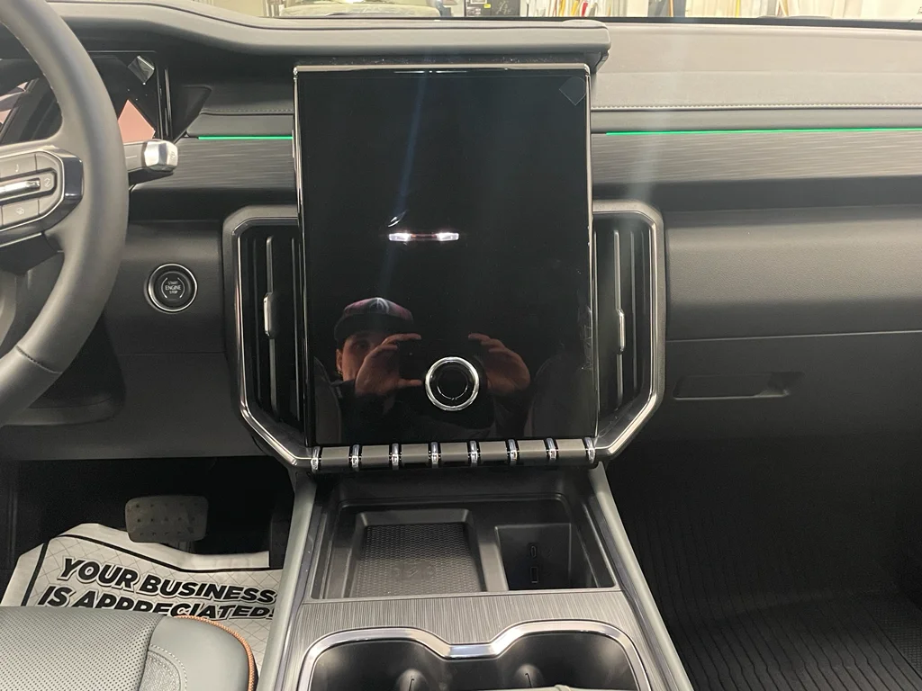 2026 GMC Acadia AT4 - Photo 9