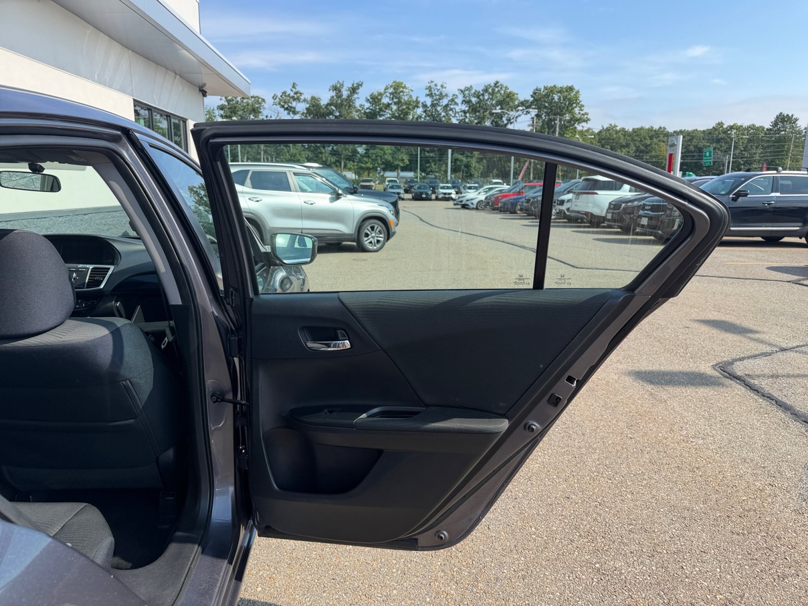 Used 2017 Gray Honda LX image 32