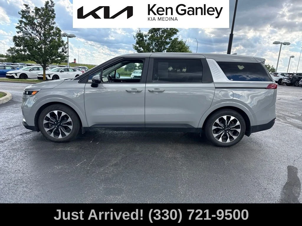 Certified Used 2024 White Kia EX image 2