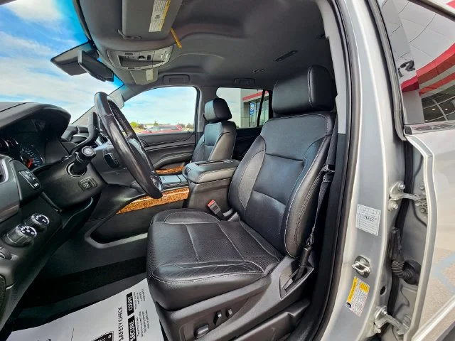 Used 2018 Silver Ice Metallic Chevrolet Premier image 18