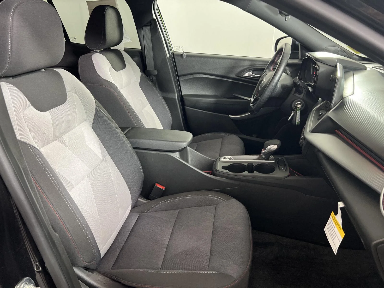 Used 2024 Mosaic Black Metallic Chevrolet 1RS image 21