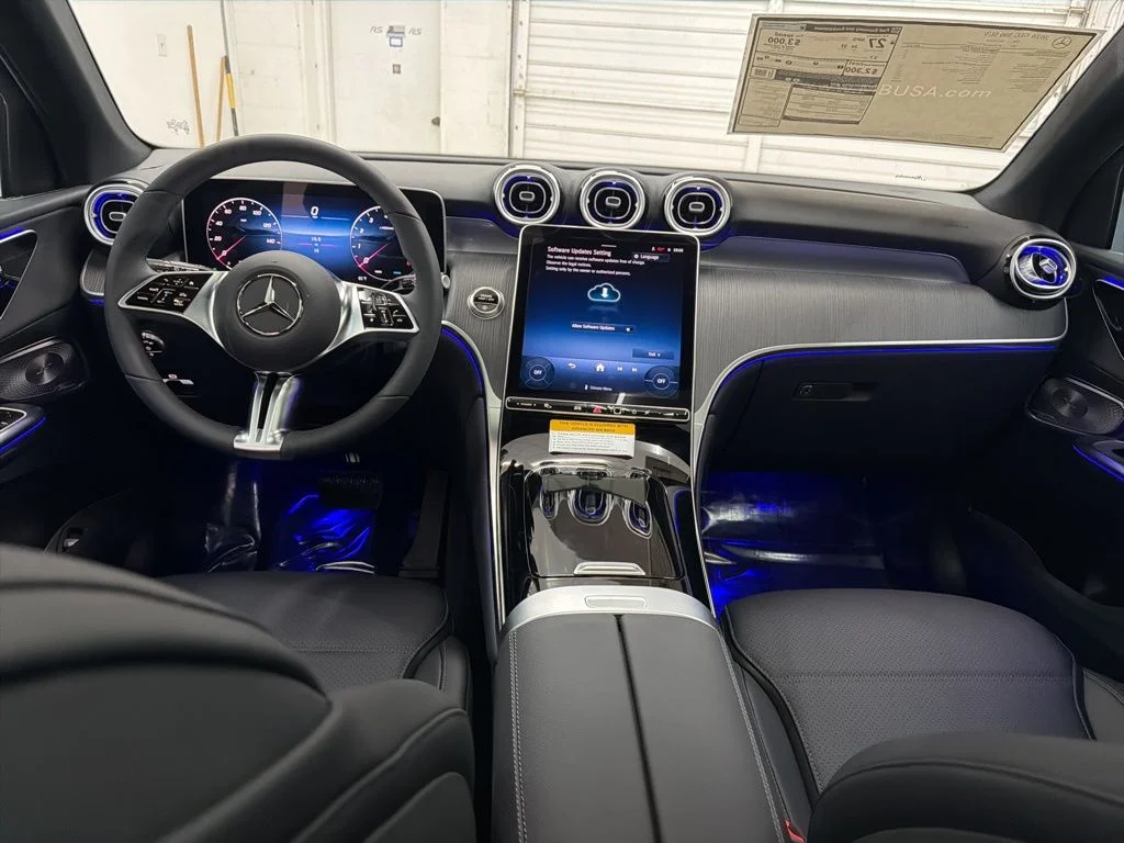 Used 2026 White Mercedes-Benz GLC 300 image 21