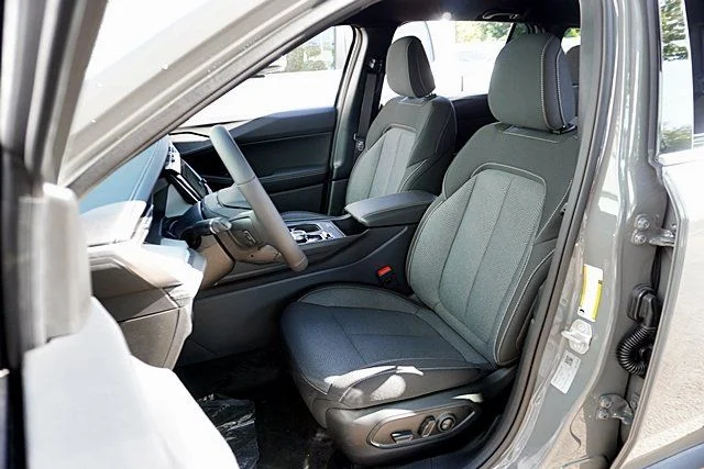 New 2026 Sting-Gray Clear-Coat Exterior Paint Jeep Laredo image 17