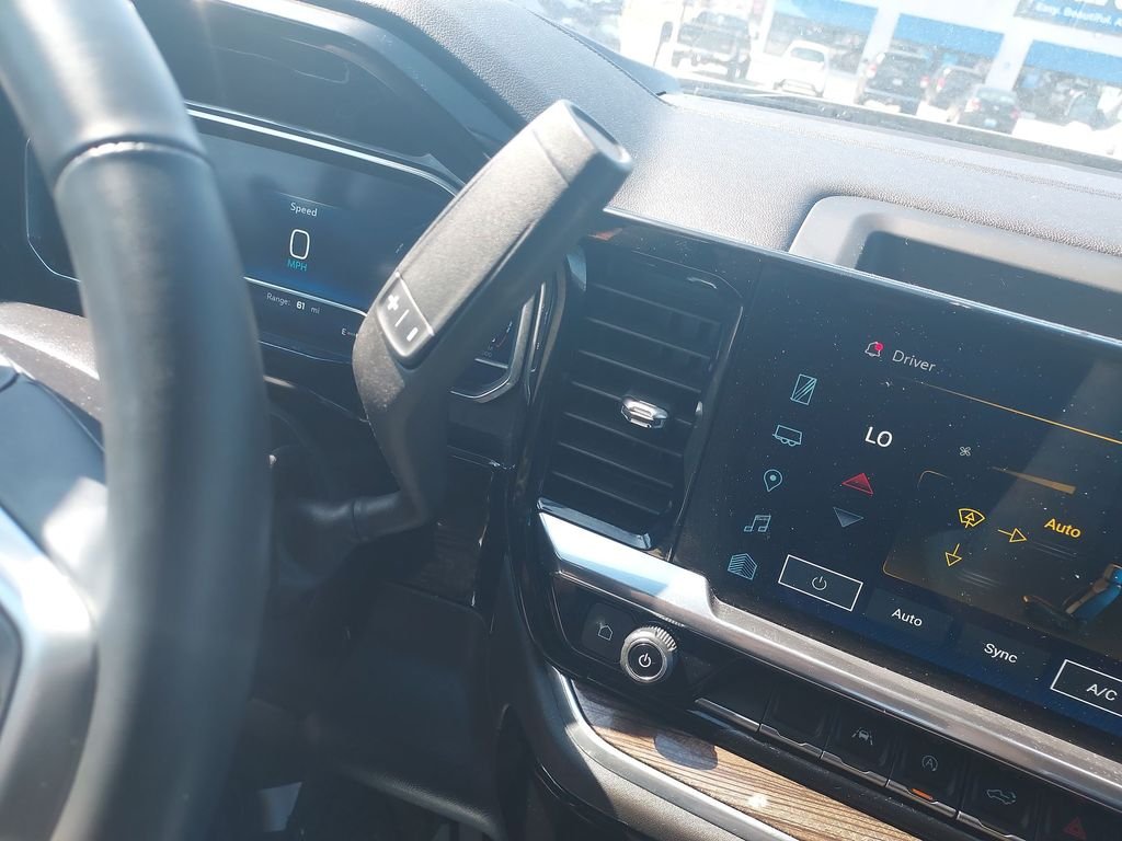 2024 Chevrolet Silverado 1500 LT - Photo 25