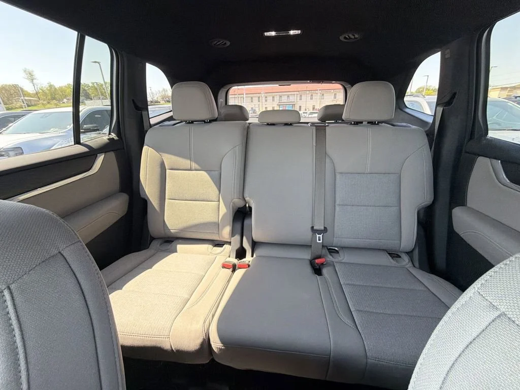 New 2026 Sterling Metallic GMC Elevation image 13