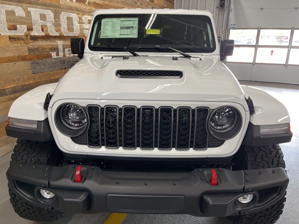 New 2026 Bright White Clear-Coat Exterior Paint Jeep Rubicon X image 8