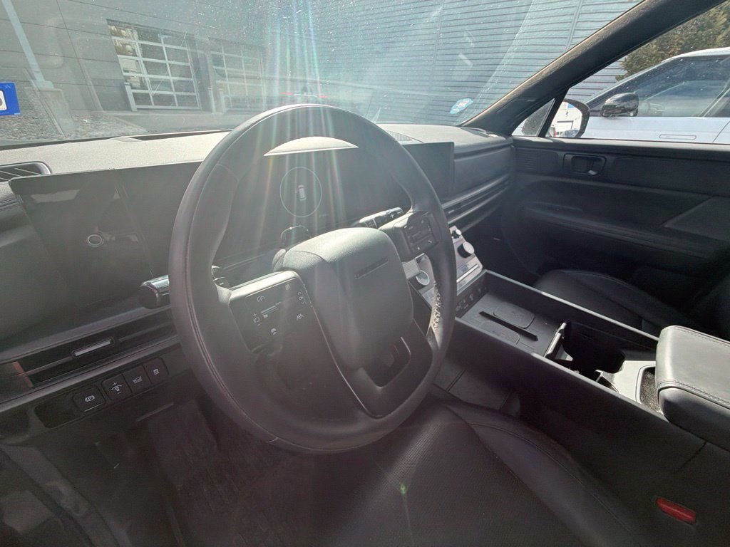 Used 2024 Rockwood Green Hyundai Calligraphy image 5
