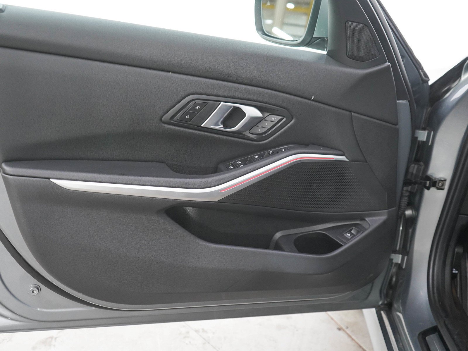 Used 2026 Skyscraper Grey Metallic BMW 330i xDrive image 18