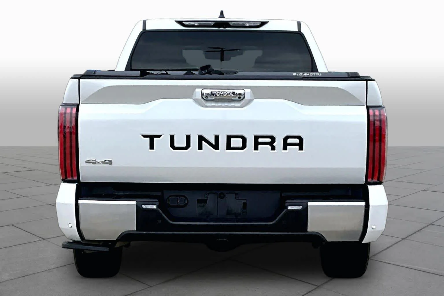 Used 2024 Wind Chill Pearl Toyota Limited Hybrid image 5