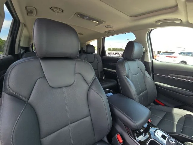 Used 2025 Silver Kia EX image 22