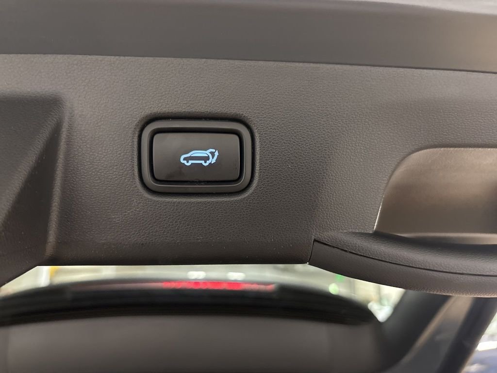 Certified Used 2025 Gray Hyundai SEL Convenience image 30