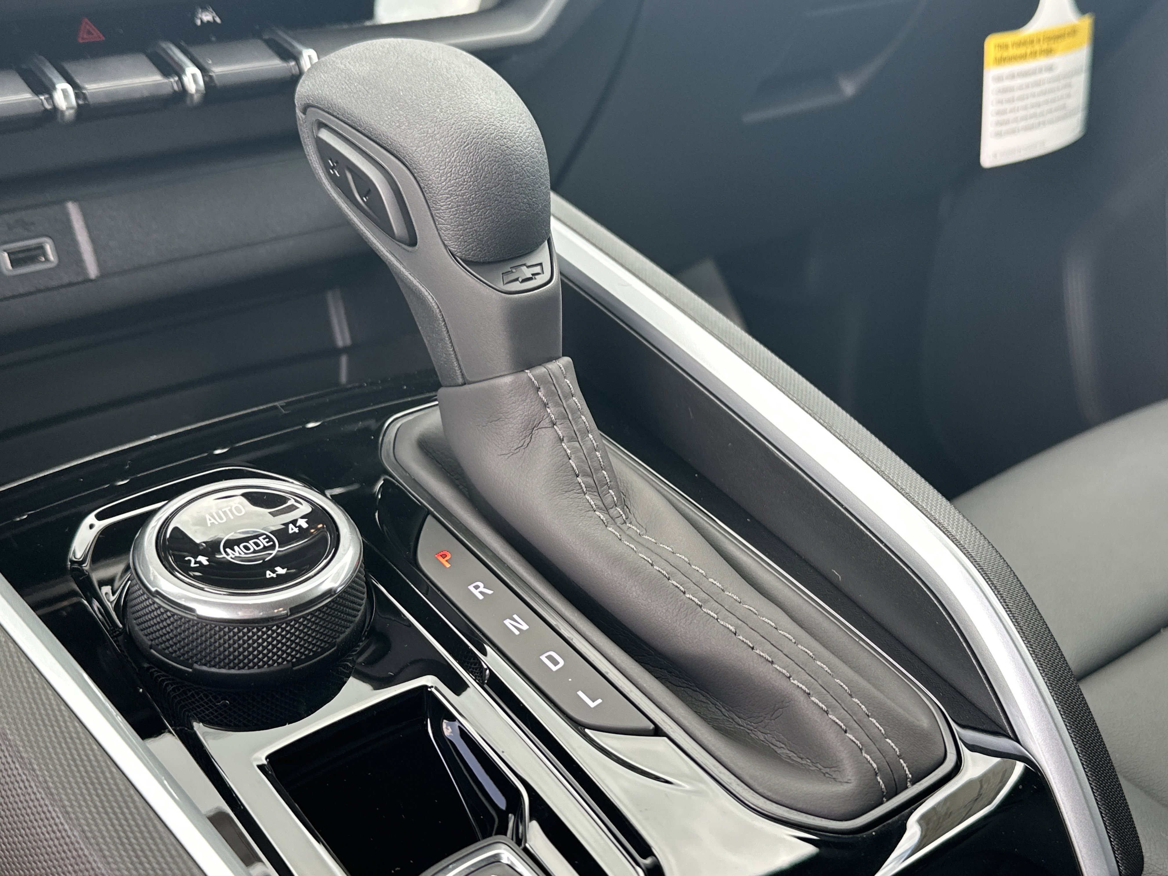 New 2026 Summit White Chevrolet Trail Boss image 30