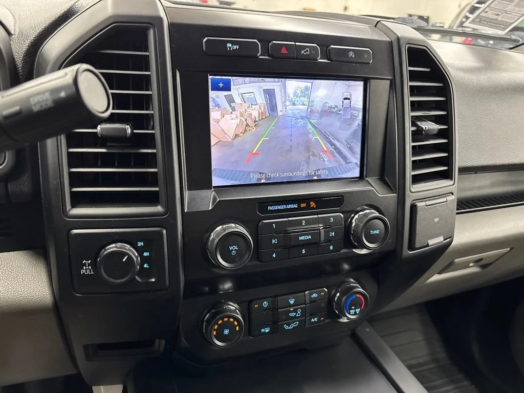 Used 2020 White Ford XL image 29