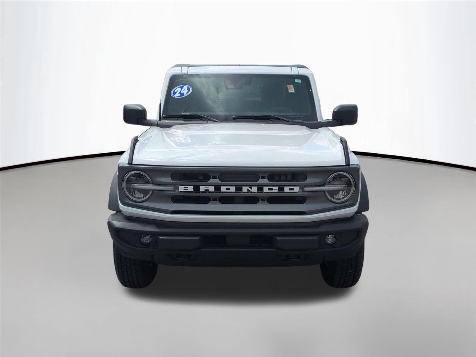 Used 2024 Oxford White Clearcoat Ford Big Bend image 8