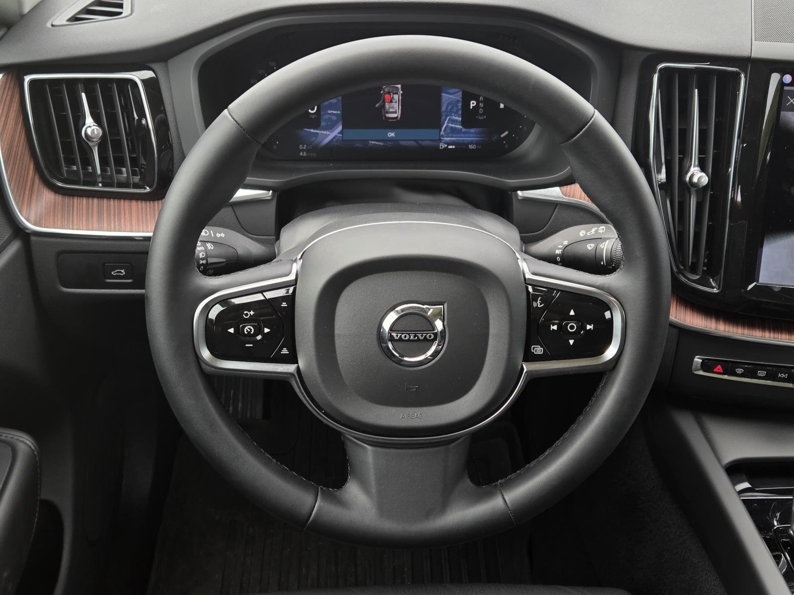 Used 2023 Silver Dawn Metallic Volvo Plus Dark Theme image 17