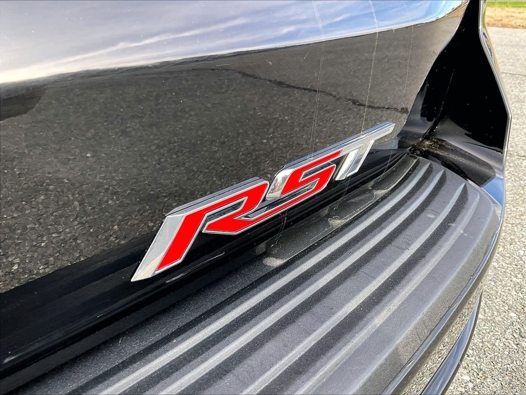 Used 2023 Black Chevrolet RST image 30