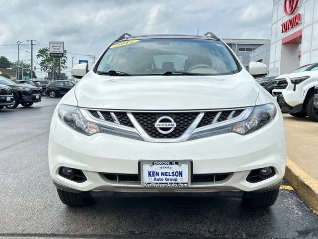 Used 2012 White Nissan SL image 2