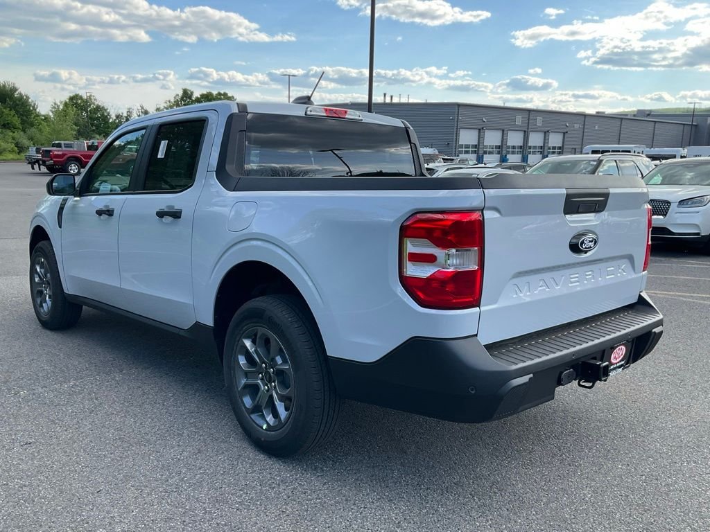 New 2026 Space White Metallic Ford XLT image 28