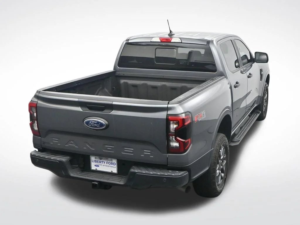 Used 2024 Gray Metallic Ford XLT image 33